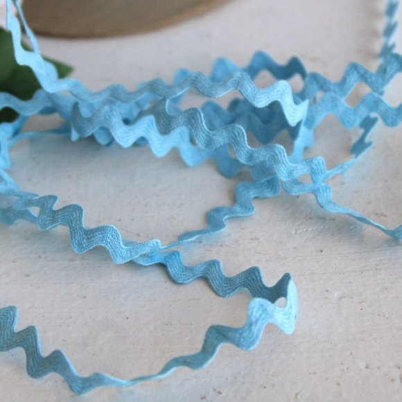 Vintage 1960s Ric Rac Trim, Blue / 5mm wide, 5 yards / Sewing  Supply - Picture 1 of 10